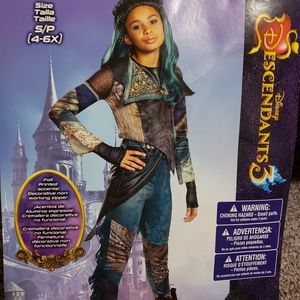 Uma Descendants Costume